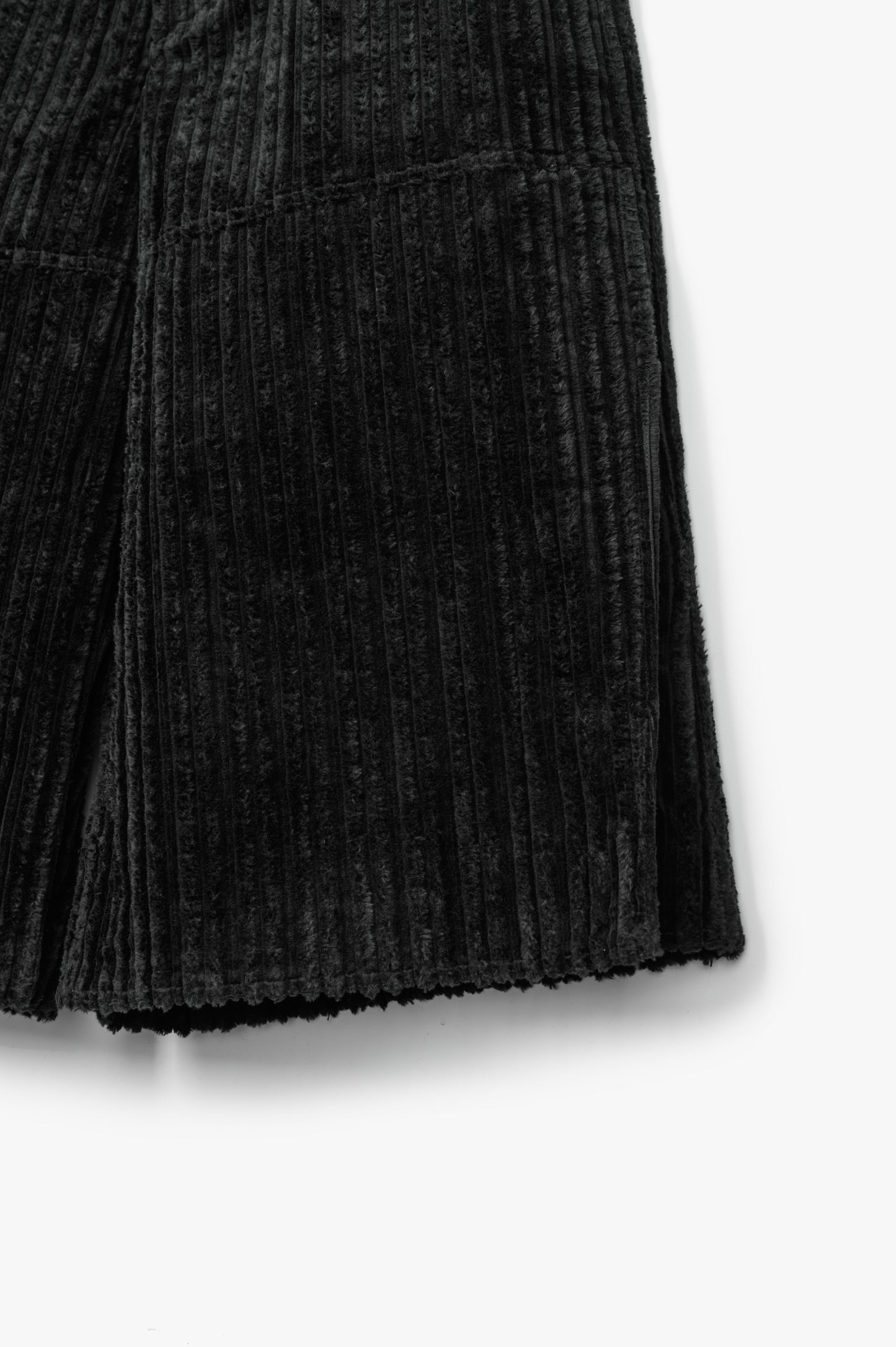 THRESHOLDS SHORTS