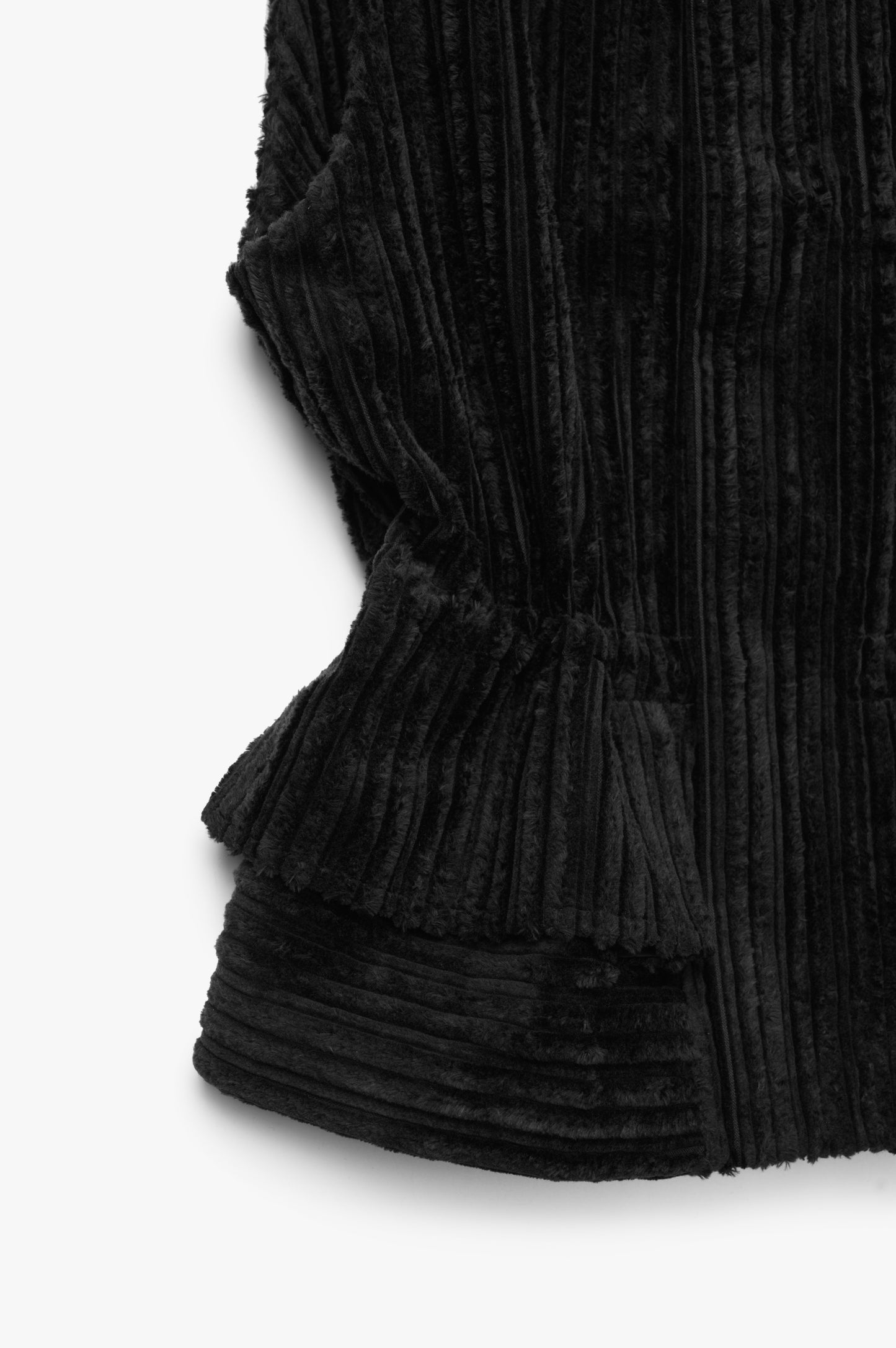THRESHOLDS VEST