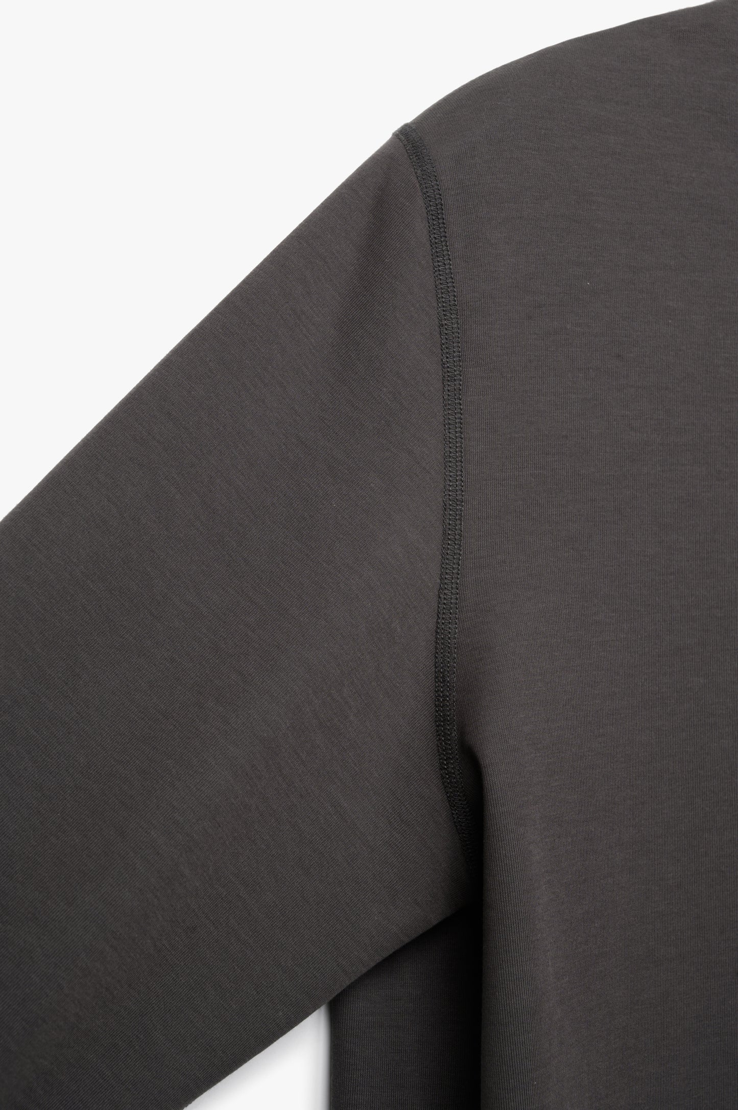 CONTOUR LONG SLEEVE T-SHIRT