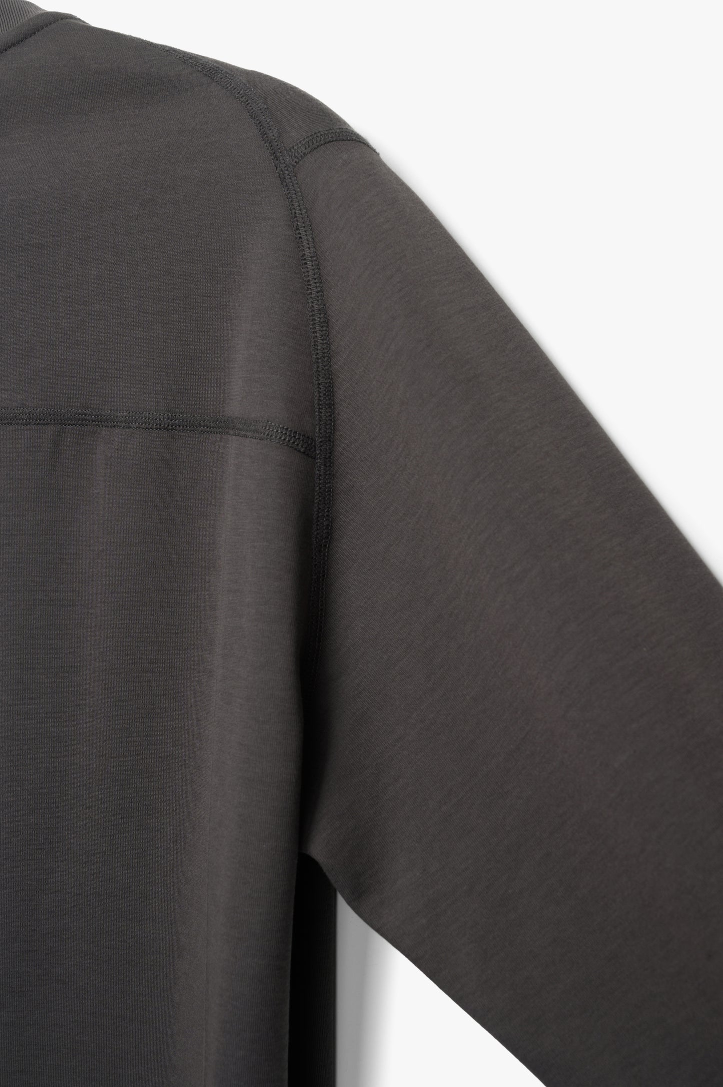 CONTOUR LONG SLEEVE T-SHIRT